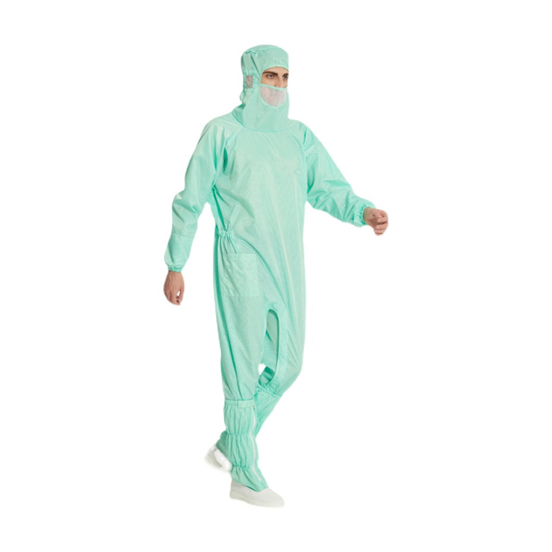 Kapüşonlu bir tulum ile anti statik kurbağa takım elbise